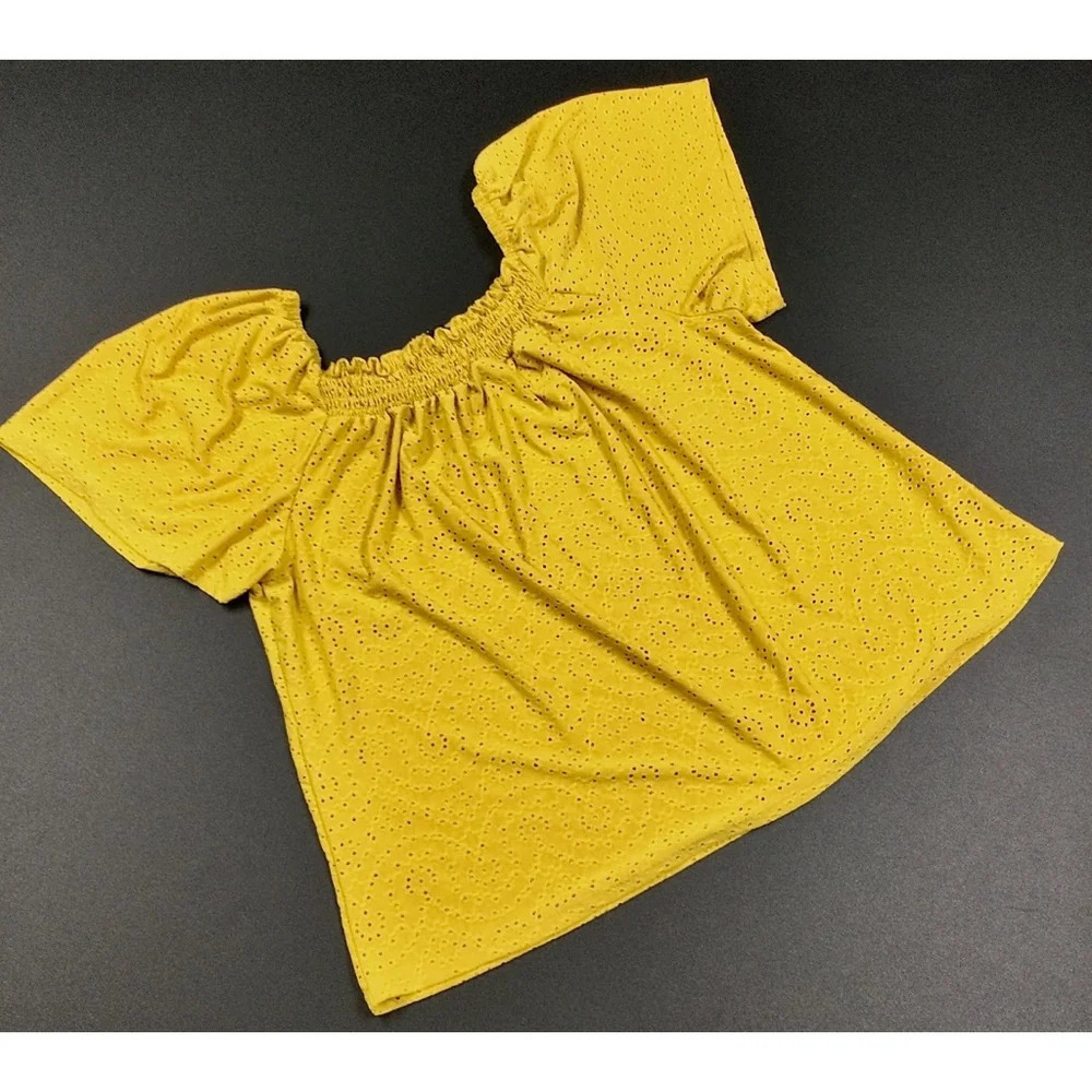 Women's‎ W5 Blouse, Size L, Yellow